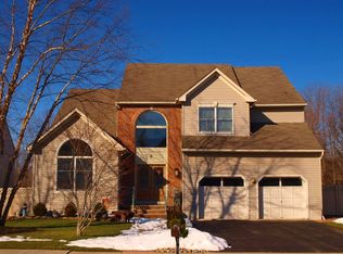 14 Haver Farm Rd, Clinton, NJ 08809