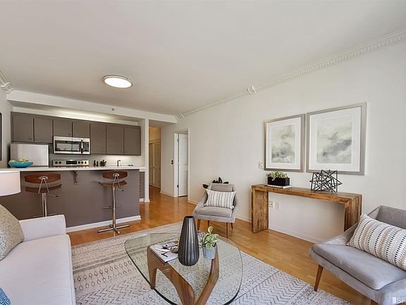 5th image of 140 S Van Ness Ave Unit 602