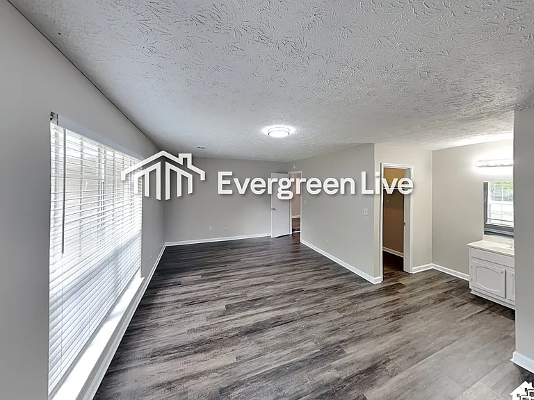 333 Park Ridge Cir — Photo 7
