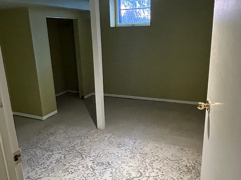 548 S Pearl St — Photo 26
