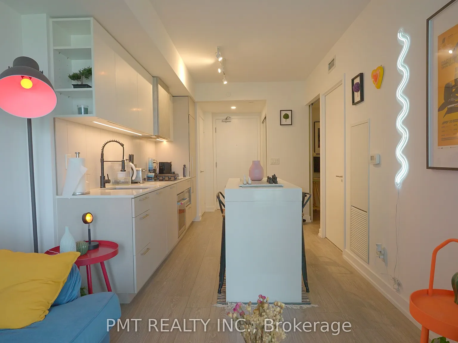 2 bed, $2,890 — Photo 3