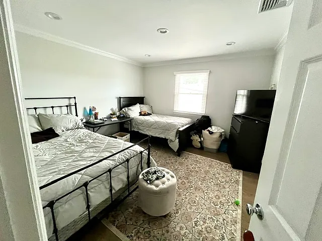Meadow Ln — Photo 15