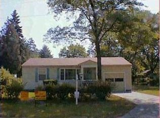 609 Bay Ave, Holland, MI 49423