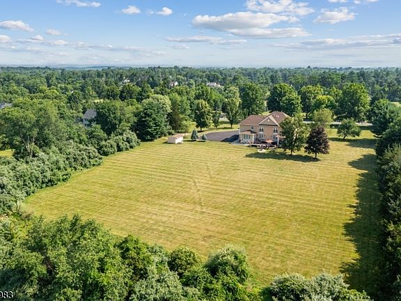 3rd image of 9 Van Fleet Rd