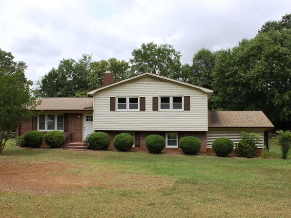190 Clearview Hts, Boiling Springs, SC 29316