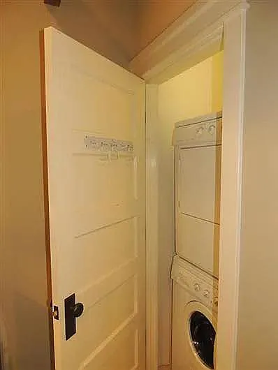 1710 De La Vina St — Photo 13