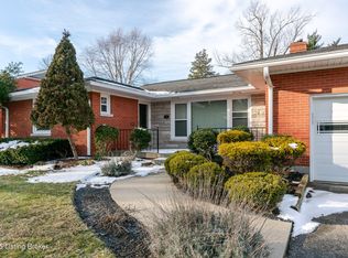 714 Cannons Ln, Louisville, KY 40207