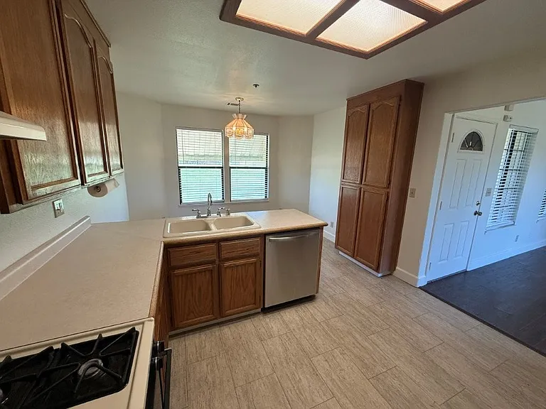 7420 Clement Rd — Photo 32