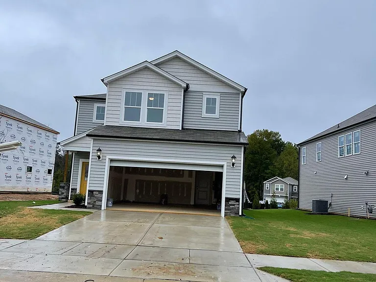 216 Watauga Lake Dr — Photo 1