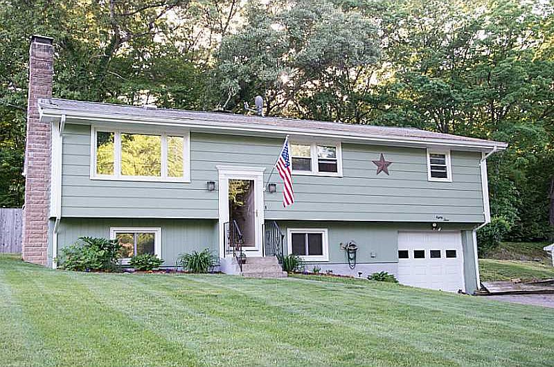 1st image of 83 Westwood Dr