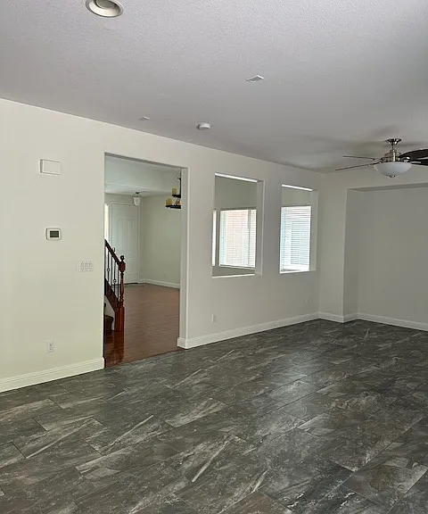 9857 Emerald Twilight St — Photo 4