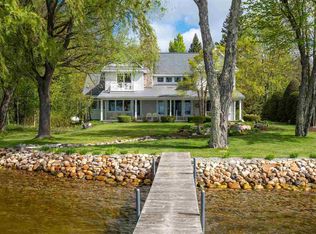 9609 Reinhardt Shrs, Levering, MI 49755