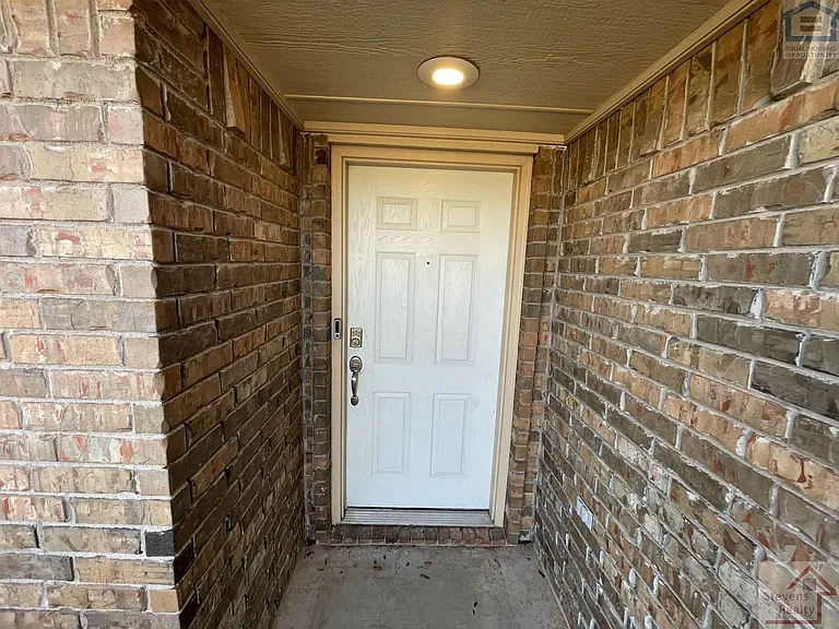 4416 SW Hickory Ln — Photo 6