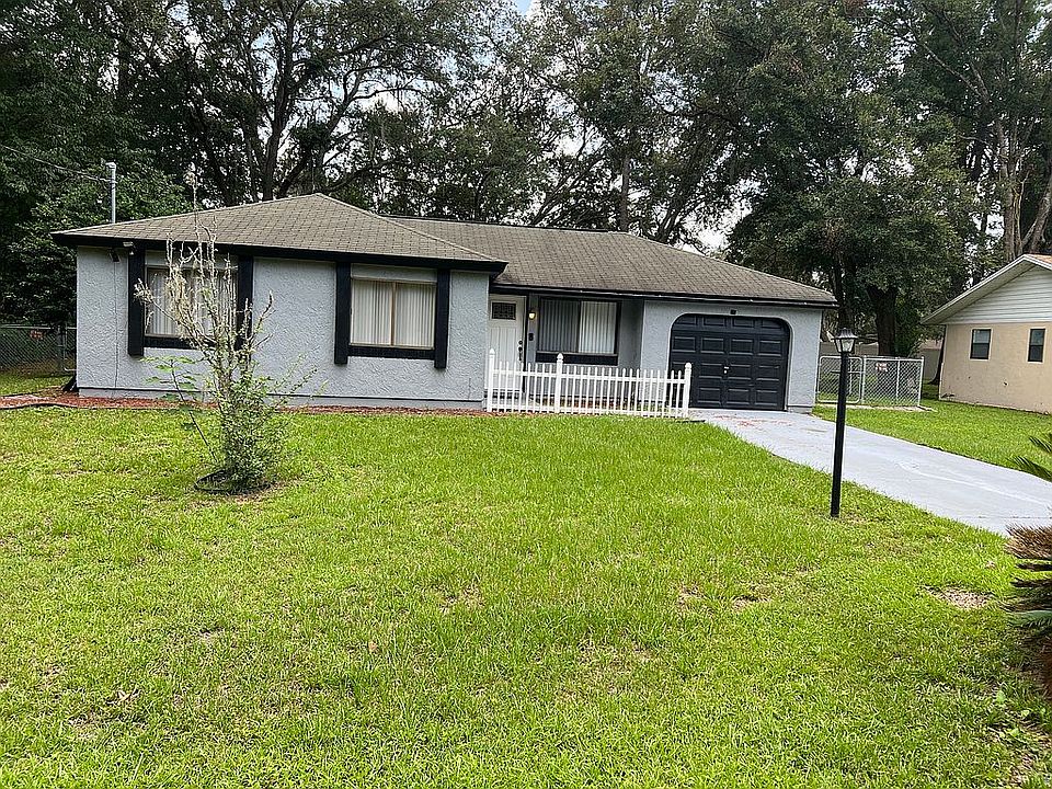 1st image of 20 Pine Circle Dr
