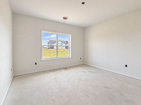5th image of 126 Foundry Ln