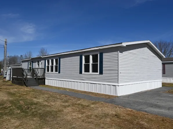 13 Young Avenue, Brunswick, ME 04011