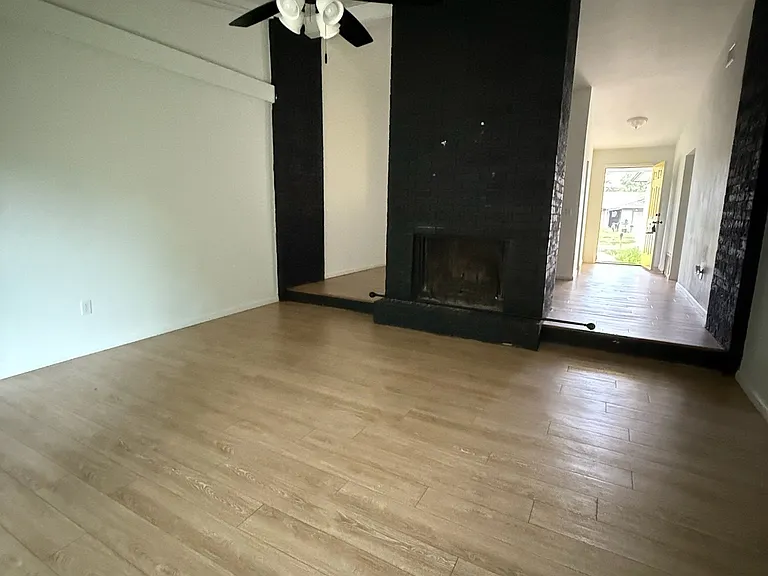 12720 E 39th St — Photo 3