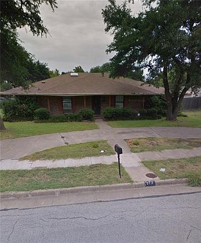 2nd image of 913 Waynelee Dr