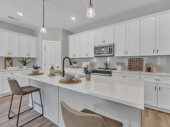 9105 Raccoon Dr, Middlesex, NC 27557