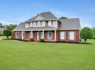 50 Silver Leaf Dr, Jackson, TN 38305