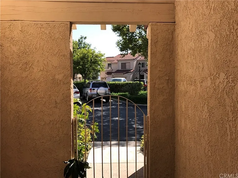 3652 Agate Way — Photo 14
