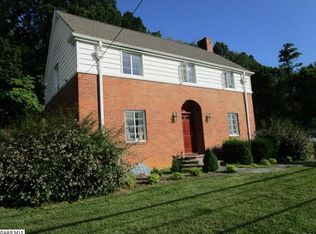 841 N Coalter St, Staunton, VA 24401