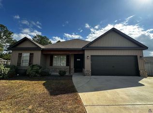 126 Locks Heath Ct, Perry, GA 31069