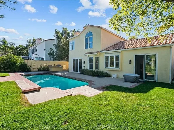 3450 Malaga Ct, Calabasas, CA 91302