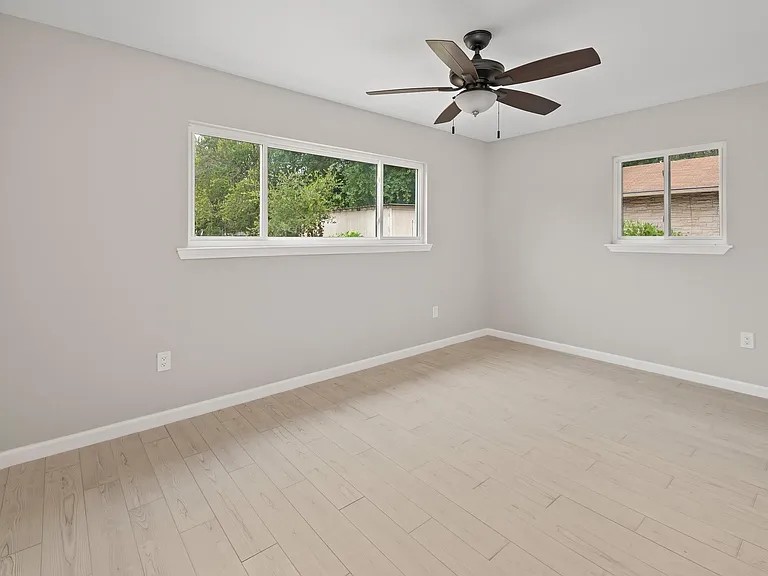 1703 New York Ave — Photo 20