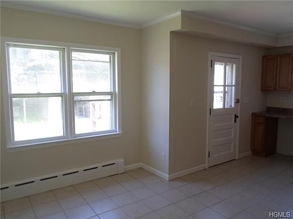 4th image of 35 Bainton St