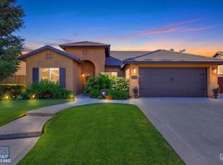 10821 Corbett Canyon Dr, Bakersfield, CA 93312