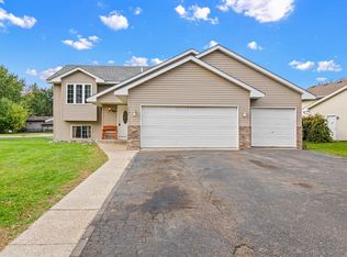 1601 Maple Ave, Buffalo, MN 55313