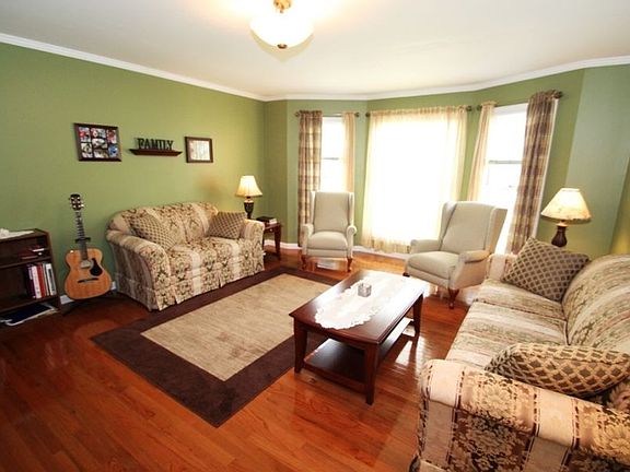 2nd image of 243 Crowfield Cir