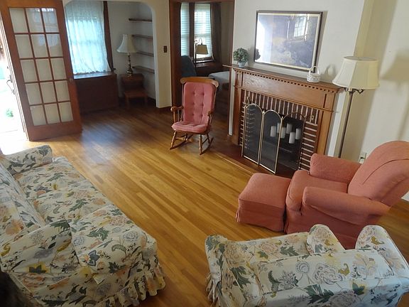Living Room with Fireplace