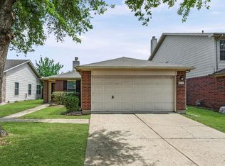 9231 Grove Haven Dr, Houston, TX 77083