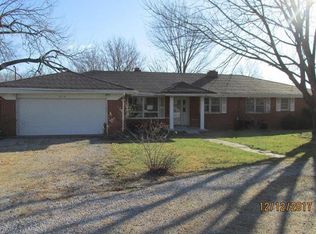 8470 Triple Lakes Rd, Dupo, IL 62239