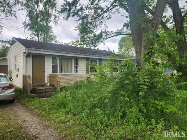 1601 E 23rd St, Muncie, IN 47302