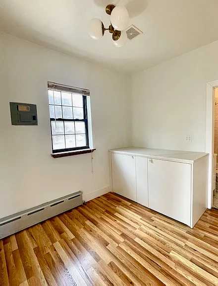 527 Leonard St #7 — Photo 10