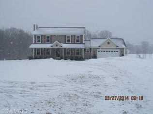 2550 Indian Lakes Rd NE, Cedar Springs, MI 49319