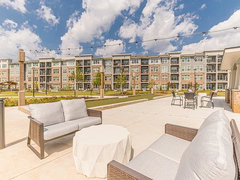 Preserve at Peachtree Shoals 55+ Apartments — Photo 32