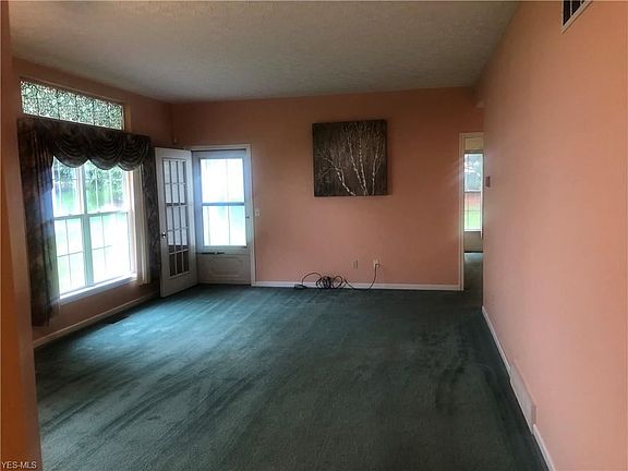 3rd image of 1106 Lake Meadow Ln