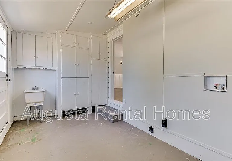 3210 York Dr — Photo 22