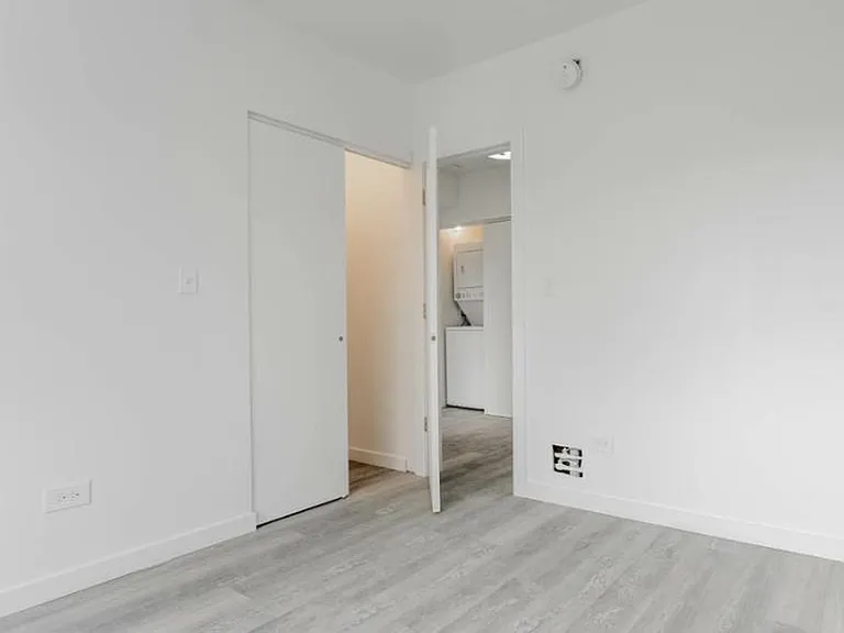 1704-13 W Glenlake Ave #3E — Photo 9