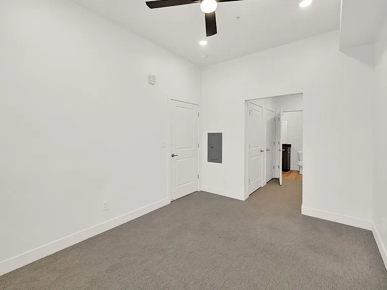 Wasatch View Apartments — Photo 28