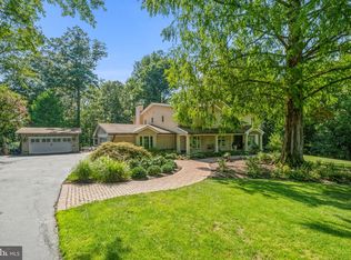 9613 Pembroke Pl, Vienna, VA 22182