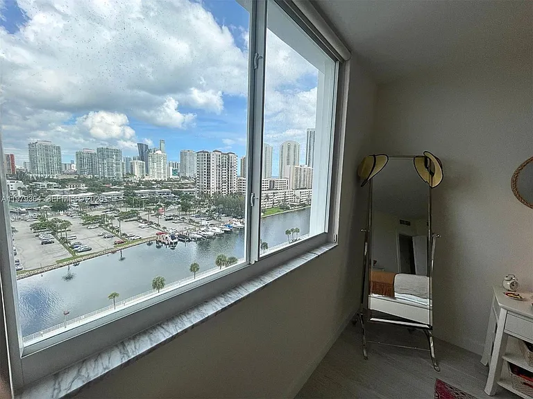500 Bayview Dr #1123 — Photo 16