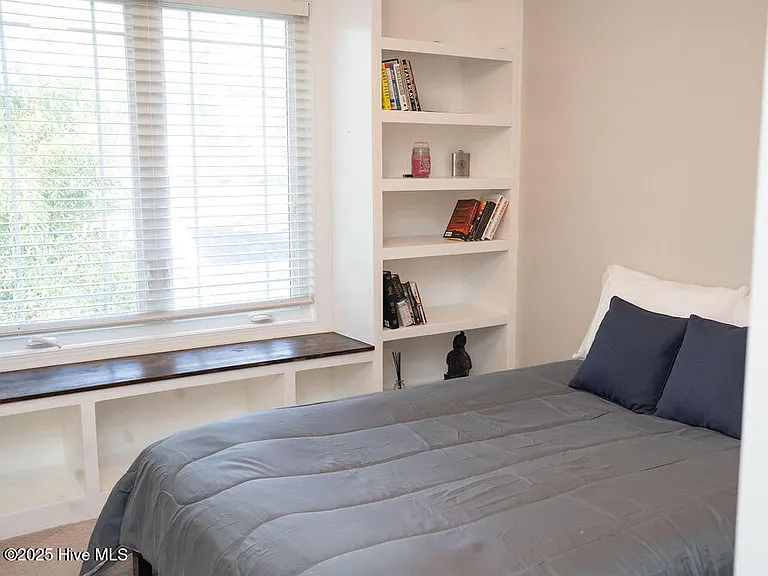 691 S Ashe St — Photo 21