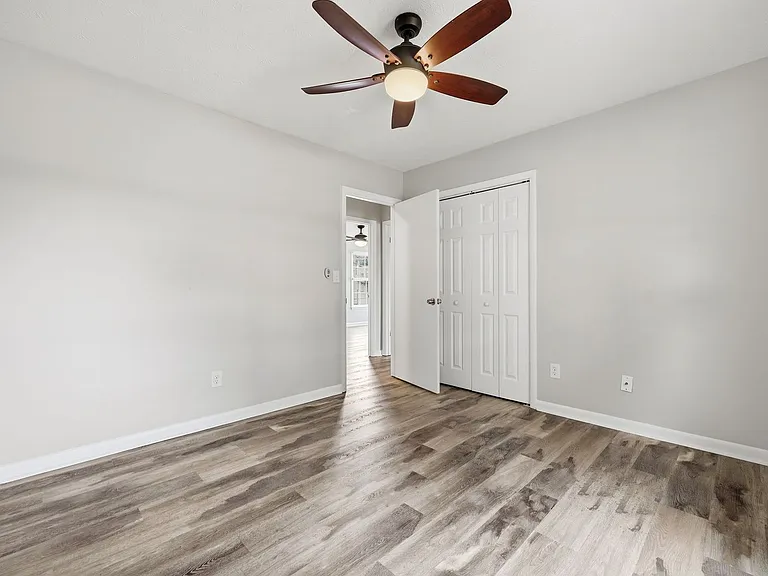 1104 Nan St — Photo 14