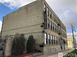 602 S 9th St #8, Milwaukee, WI 53204