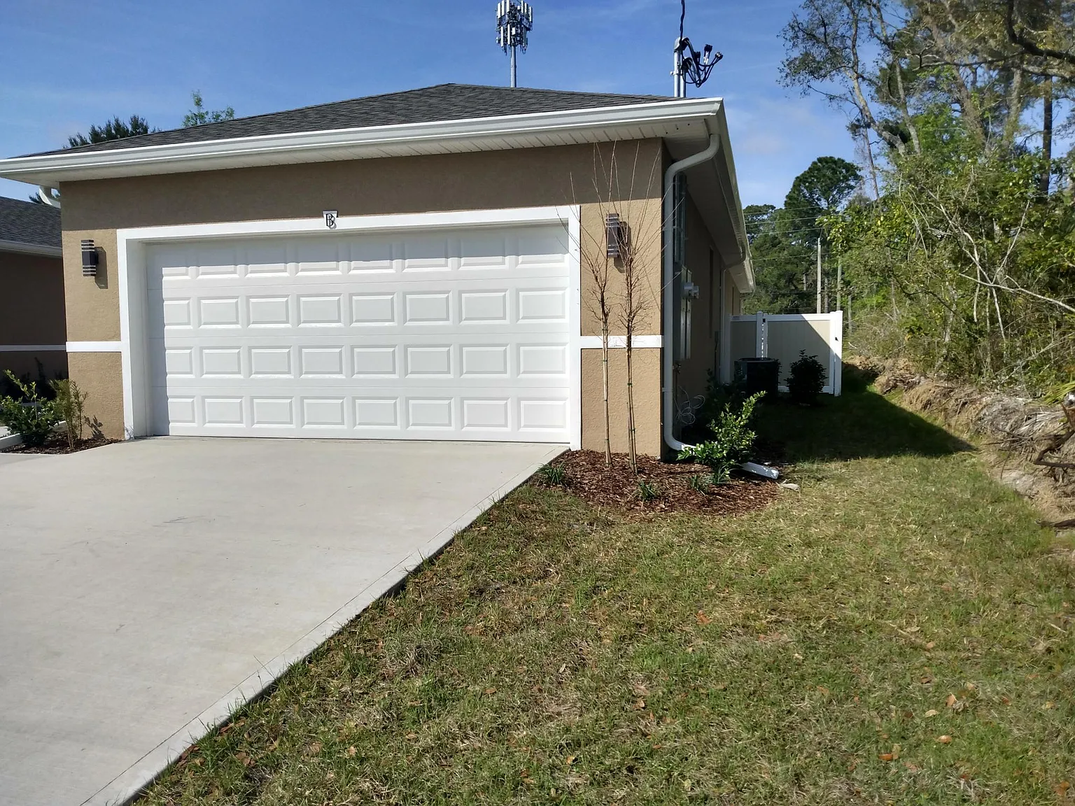 4 bed, 1550 sqft, $2,000 — Photo 2